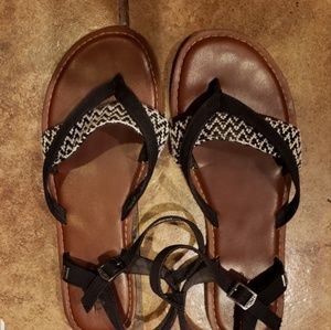 Tom's Sandals Women's Size 7